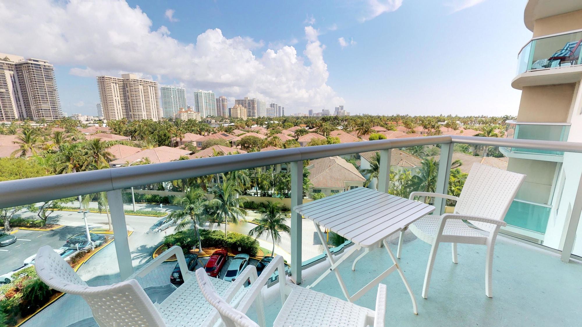 Ocean Reserve Sunny Isles Beach Bagian luar foto