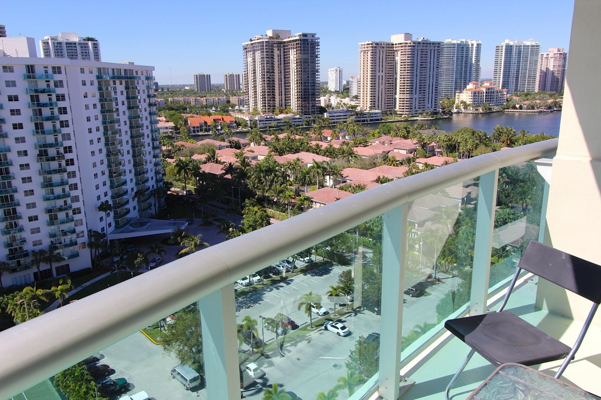 Ocean Reserve Sunny Isles Beach Bagian luar foto