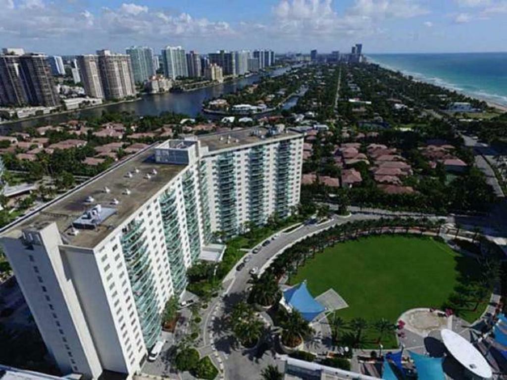 Ocean Reserve Sunny Isles Beach Bagian luar foto